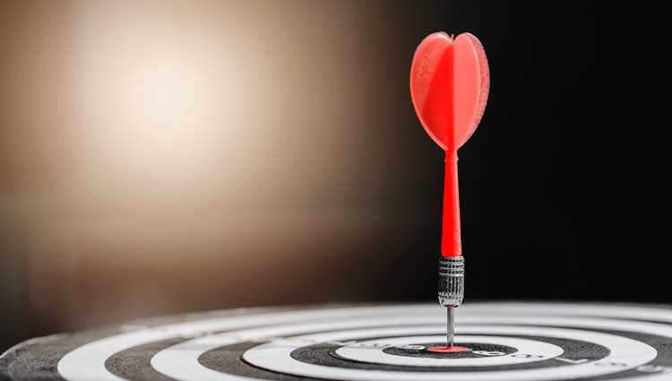 An image of a dartboard and How to Ace an Internal Interview Like a Pro.